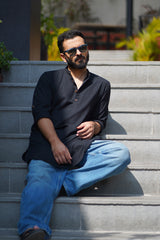 FLINT : Black Handwoven Cotton Kurta