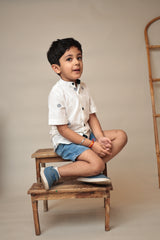 Mini Chandra : Jamdani White Half-sleeve Shirt