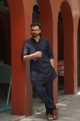 FLINT : Black Handwoven Cotton Kurta