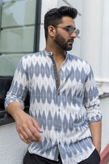 SMOKE : Ikat Grey & Half White Full-sleeve Shirt