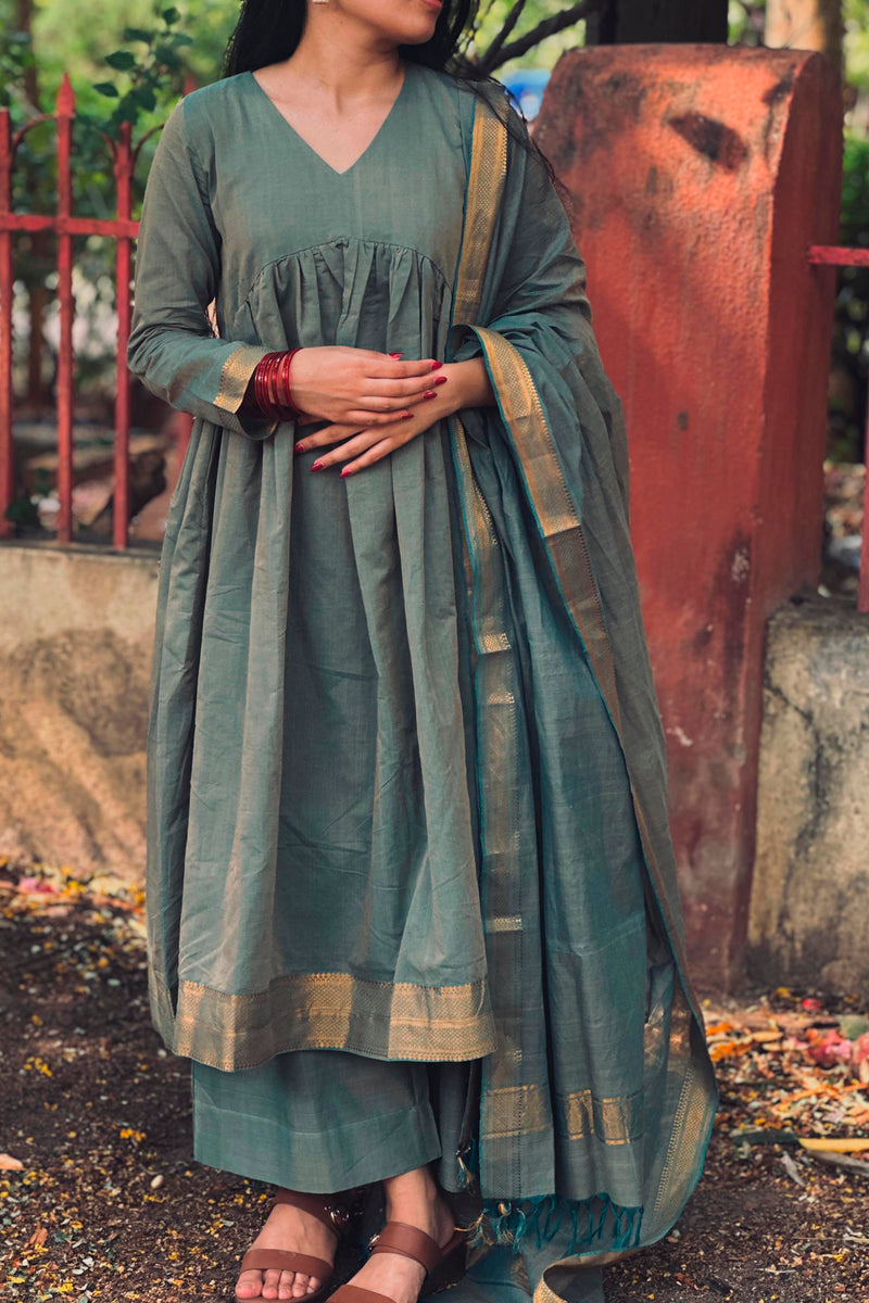 Sita Mangalgiri Dual shade green co-ord set with dupatta