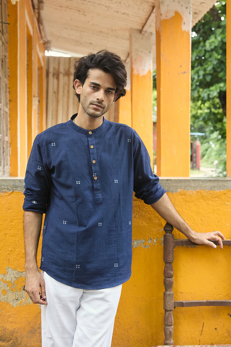 Vaari : Jamdani Deep Blue short kurta