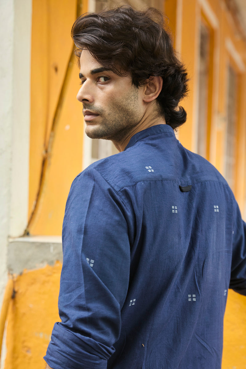 Vaari : Jamdani Deep Blue short kurta
