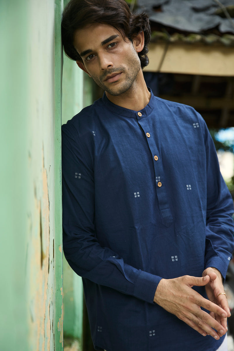 Vaari : Jamdani Deep Blue short kurta