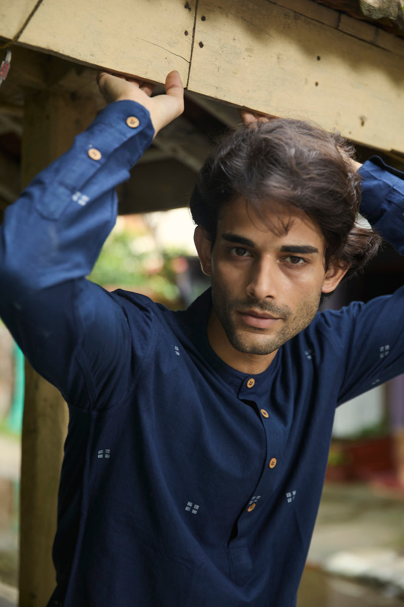 Vaari : Jamdani Deep Blue short kurta